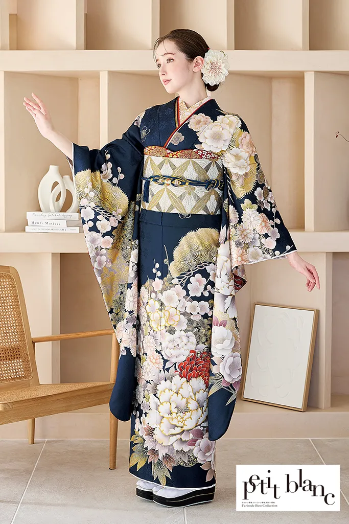 TAKAZENのレンタル振袖 正統派古典　ネイビー/紺色　牡丹柄　大人っぽい　きれいめ　上品　定番　人気　高級感のある振袖【通販可】K1212