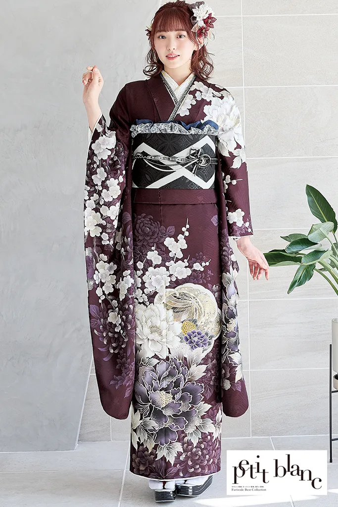 TAKAZENのレンタル振袖 正統派古典　あずき色/茶色　牡丹柄　珍しい色　大人っぽい　綺麗系　上品　おしとやか【通販可】K1215