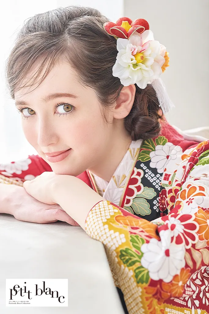TAKAZENのレンタル振袖 正統派古典　赤/赤地　藤の花/菊柄　清楚　定番　人気　上品　はんなり　柄小さめ【通販可】K1218