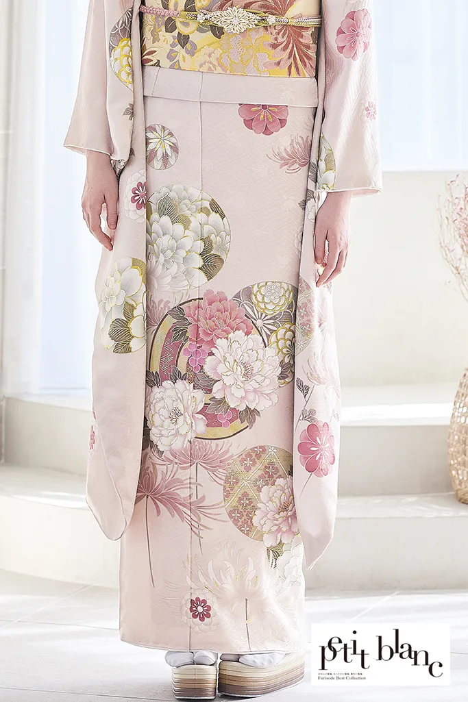 TAKAZENのレンタル振袖 正統派古典　ピンク/淡い色　牡丹柄　かわいい　はんなり　上品　おしとやか　清楚【通販可】K1224