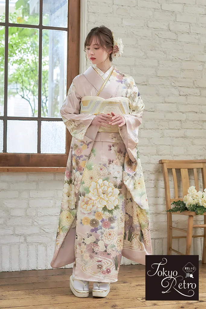 TAKAZENのレンタル振袖 東京レトロ　ピンク/淡い色　牡丹柄/流水模様　かわいい振袖　人気　上品　古典柄　マーシュ彩【通販可】K1236