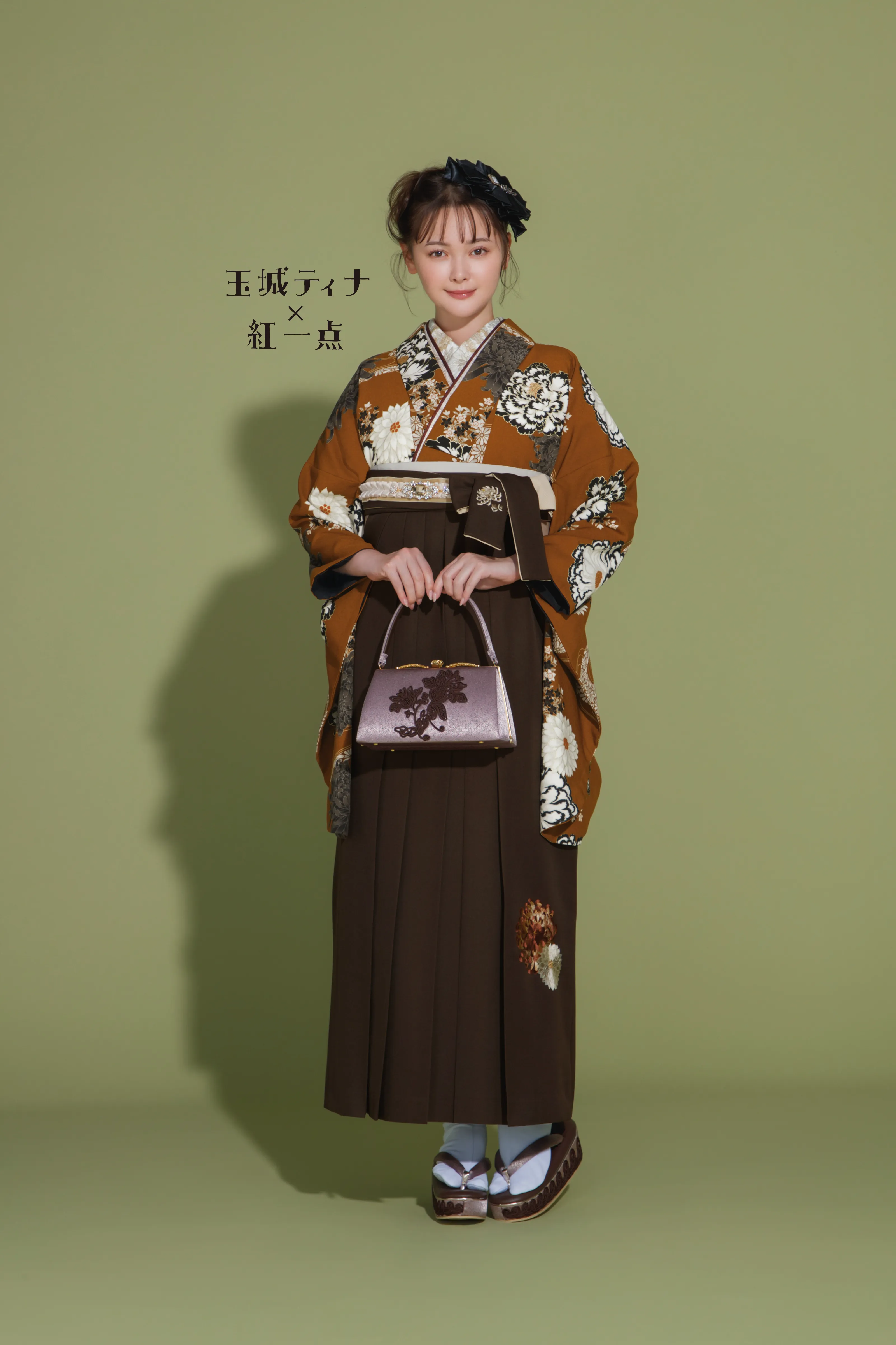 TAKAZENのレンタル袴 玉城ティナ×紅一点ブランド袴　テラコッタ　古典柄　大人っぽい　渋い　上品　暖色系【通販可】R26065