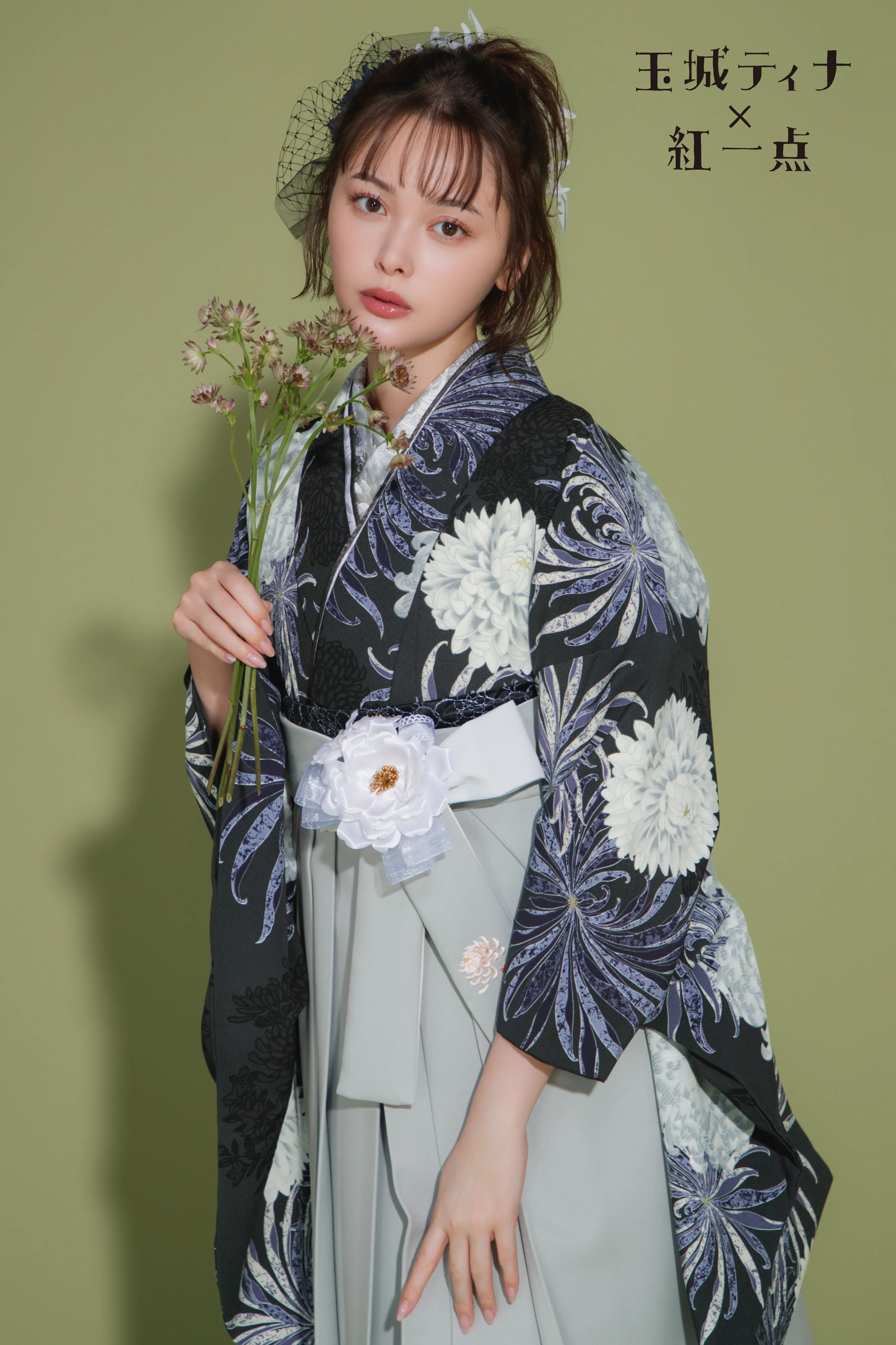TAKAZENのレンタル袴 玉城ティナ×紅一点ブランド袴　チャコールグレー　乱菊柄　大人っぽい　かっこいい　古典柄　きれいめ【通販可】R26067