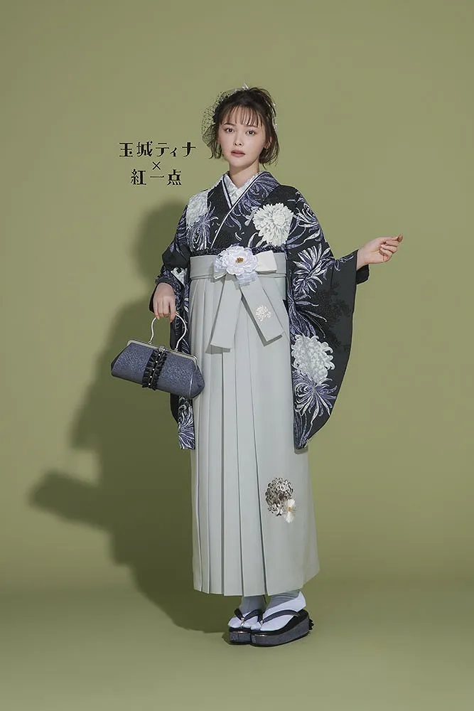TAKAZENのレンタル袴 玉城ティナ×紅一点ブランド袴　チャコールグレー　乱菊柄　大人っぽい　かっこいい　古典柄　きれいめ【通販可】R26067