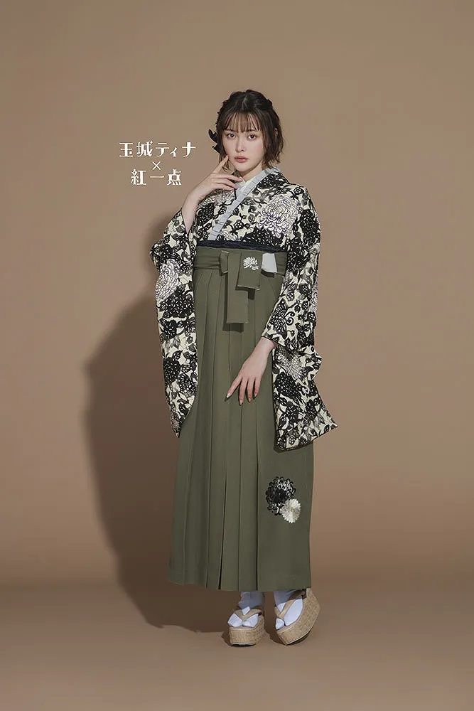 TAKAZENのレンタル袴 玉城ティナ×紅一点ブランド袴　黒/ダスティーカラー　乱菊柄　大人っぽい　かっこいい　古典柄　きれいめ【通販可】R26069