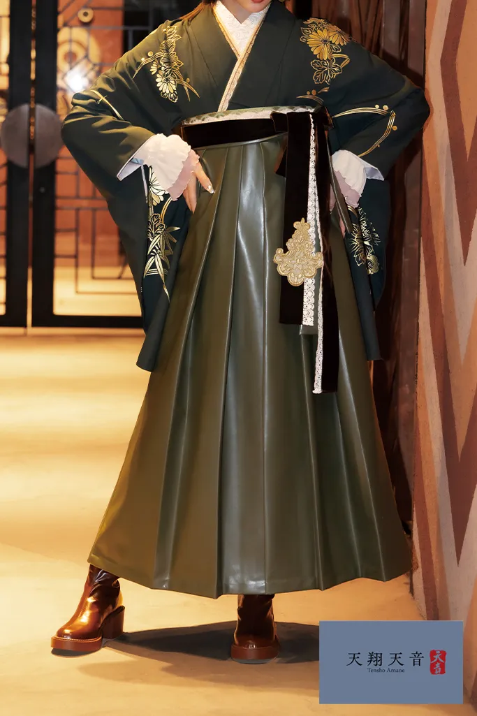 TAKAZENのレンタル袴 天翔天音ブランド袴　ヴィンテージスタイル　レザー袴　かっこいい　スタイリッシュ　ブーツスタイル【通販可】R26074