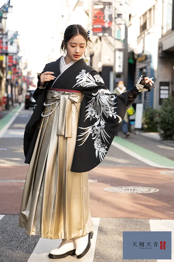 TAKAZENのレンタル袴 天翔天音ブランド袴　ヴィンテージスタイル　レザー袴　かっこいい　スタイリッシュ　ブーツスタイル【通販可】R26075