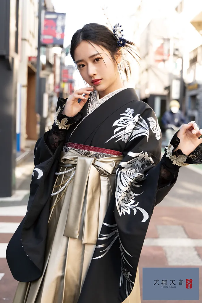 TAKAZENのレンタル袴 天翔天音ブランド袴　ヴィンテージスタイル　レザー袴　かっこいい　スタイリッシュ　ブーツスタイル【通販可】R26075
