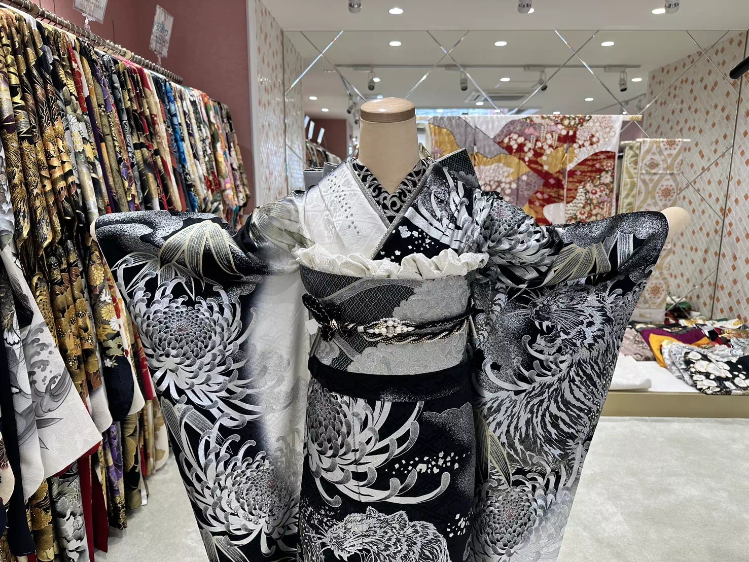 虎柄　いかつい　渋い　TAKAZEN姫路店　姫路市　成人式　卒業式　袴　振袖　イマドキ振袖　加古川　高砂　前撮り撮影会　前撮り