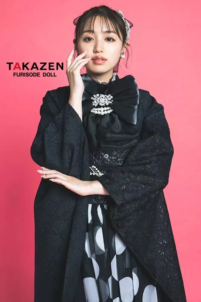 TAKAZEN姫路店　姫路市　成人式　卒業式　袴　振袖　イマドキ振袖　キラキラ　ヘップバーン　　ブラックレーベル　ドット柄　スカート