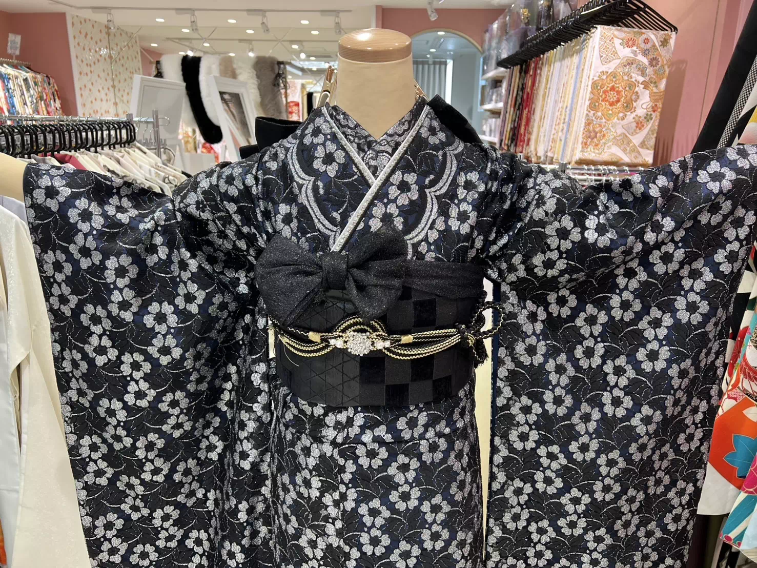 TAKAZEN姫路店　姫路市　加古川市　高砂市　成人式　振袖　キラキラ　可愛い