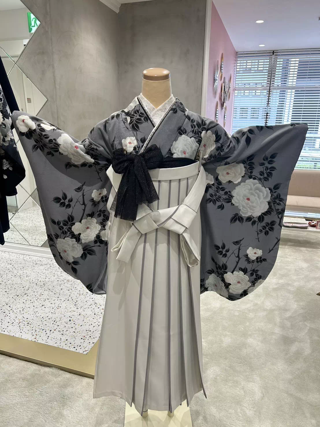 TAKAZEN姫路店　加古川市　高砂市　　姫路市　成人式　卒業式　袴　振袖　イマドキ振袖　香音　イマドキ袴　くすみカラー袴