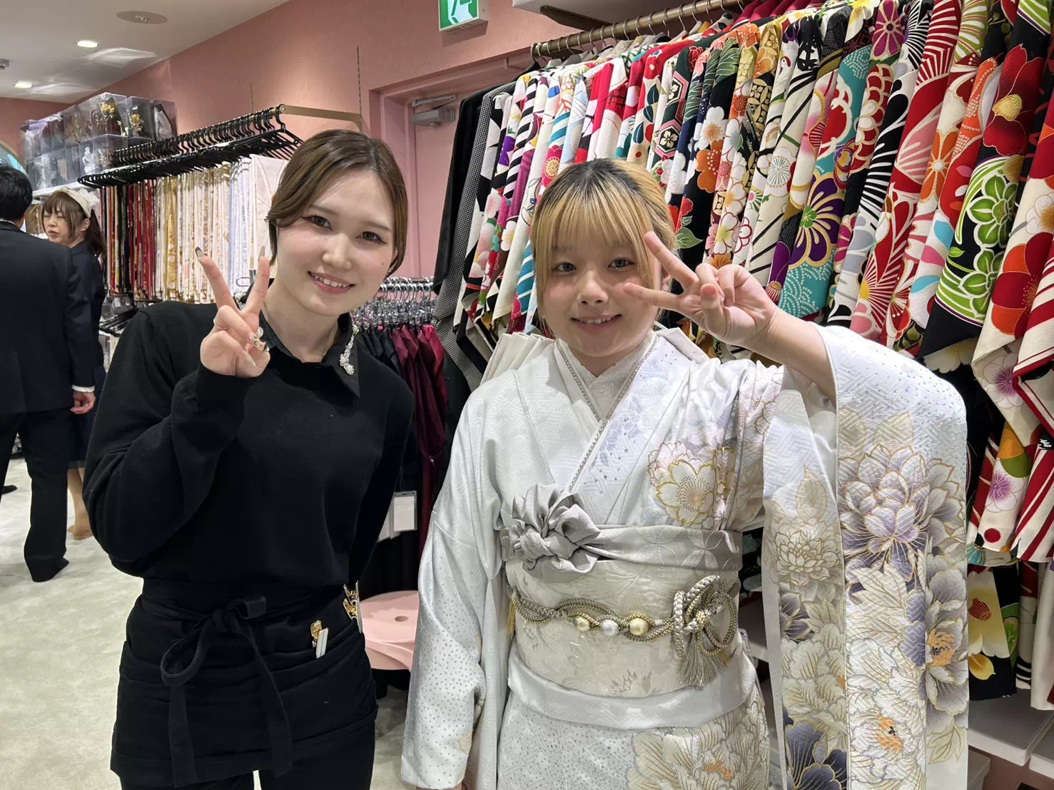TAKAZEN姫路店　加古川市　高砂市　人気振袖　振袖レンタル　姫路市　成人式　卒業式　袴　振袖　イマドキ振袖　香音　かわいい振袖