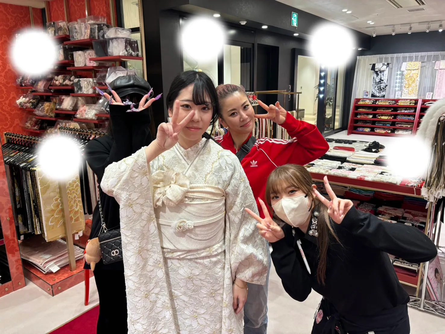 【TAKAZEN大阪梅田本店】♡7日　大阪梅田でかわいい総レースお振袖姫ちゃん♡