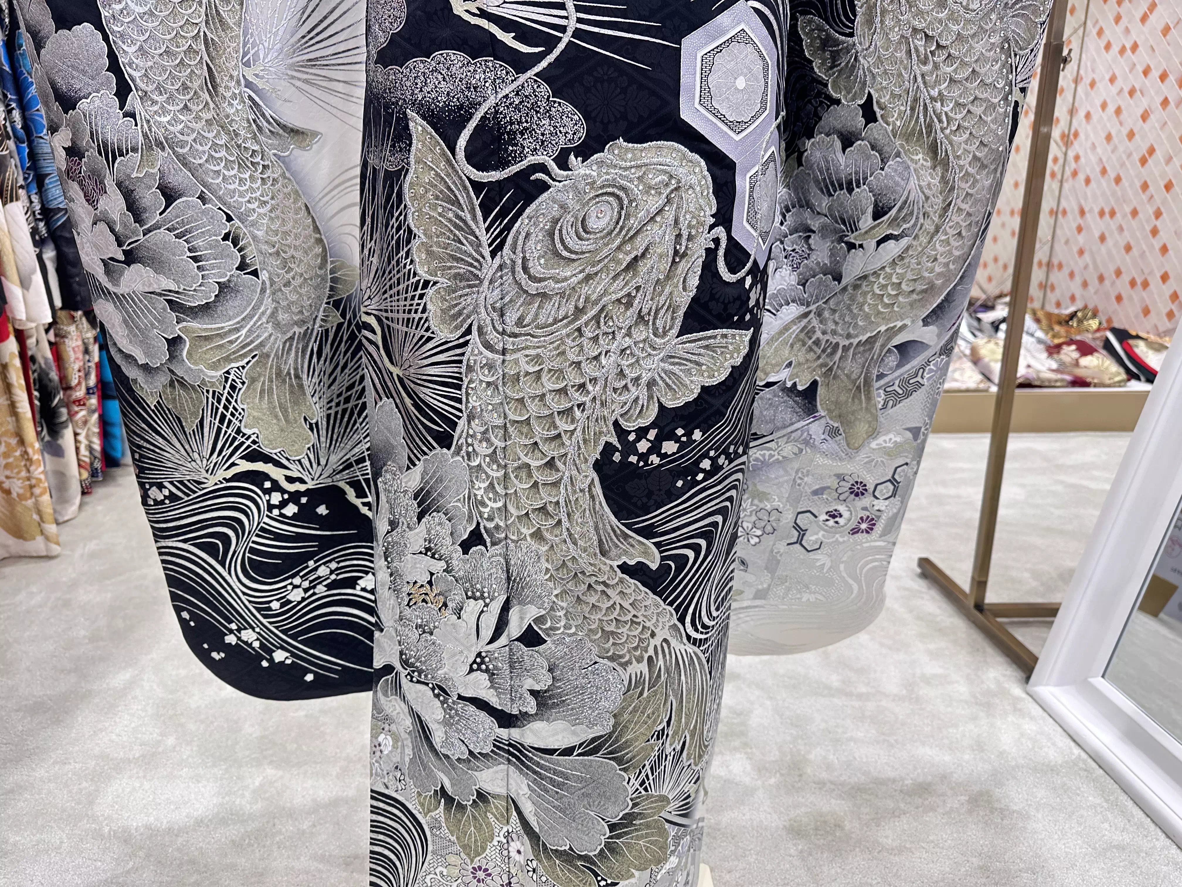 TAKAZEN姫路店　姫路市　成人式　卒業式　袴　振袖　イマドキ振袖　キラキラ　ヘップバーン　　白　金