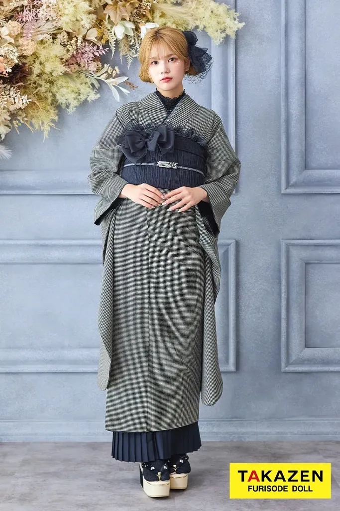 成人式　前撮り　梅田　袴　くすみカラー　かわいい　イマドキ　淡色　古典　タカゼン　撮影