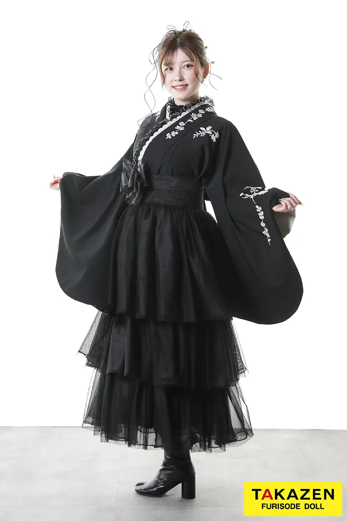 TAKAZENのレンタル袴 ヴィンテージスタイル　黒/オールブラック　シンプル刺繍　洋風　ドレス袴　ブーツスタイル【通販可】R22025