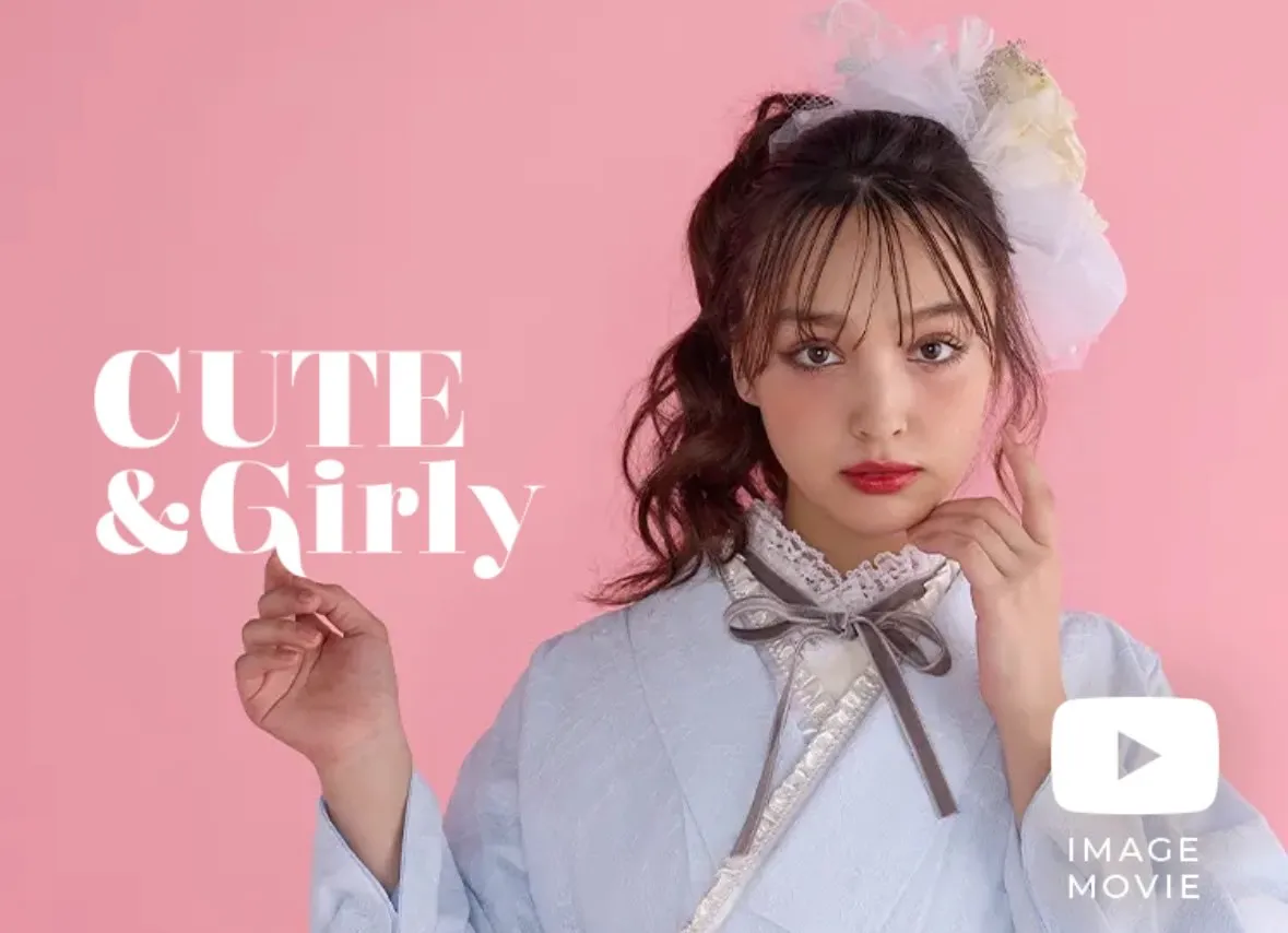 フレンチガーリー　水色/アイスブルー　ドレス袴　おしゃれ　洋風　ドレッシー　くすみ　リボンアレンジ　ブーツコーデ　香川るな