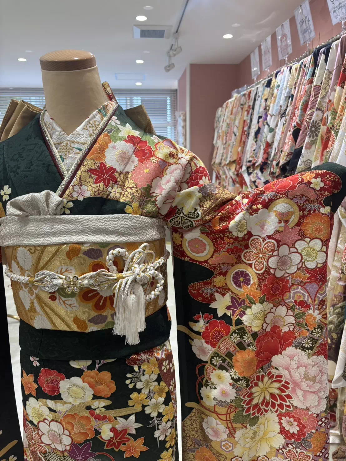 TAKAZEN姫路店　加古川市　高砂市　人気振袖　振袖レンタル　姫路市　成人式　卒業式　袴　振袖　古典　緑　お花