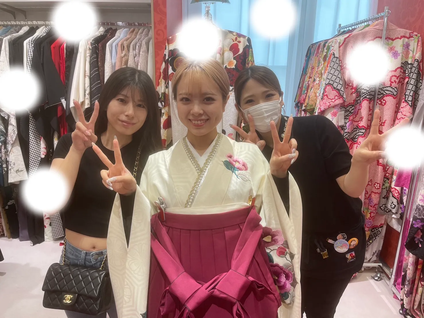 成人式　前撮り　梅田　袴　くすみカラー　かわいい　イマドキ　淡色　古典　タカゼン　撮影　白　ピンク