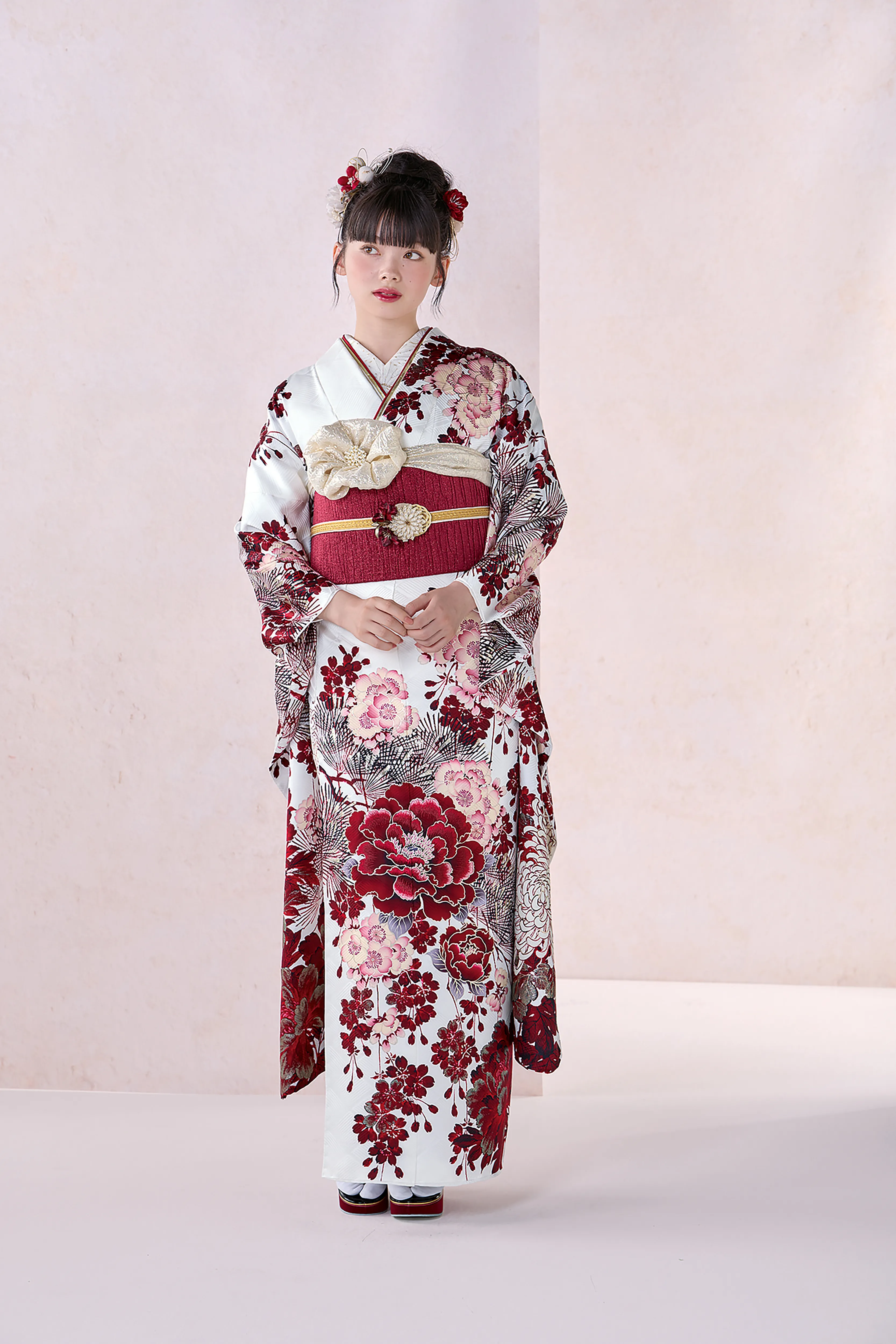 赤色　振袖　赤色の振袖　可愛い　華やか　明るい