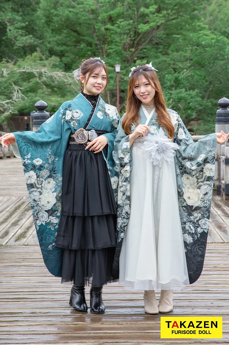 TAKAZENのレンタル袴 くすみカラーガーリー　JILL STUARTブランド袴　ターコイズブルー　レースインナーコーデ　ドレス袴　垢抜け【通販可】RY160