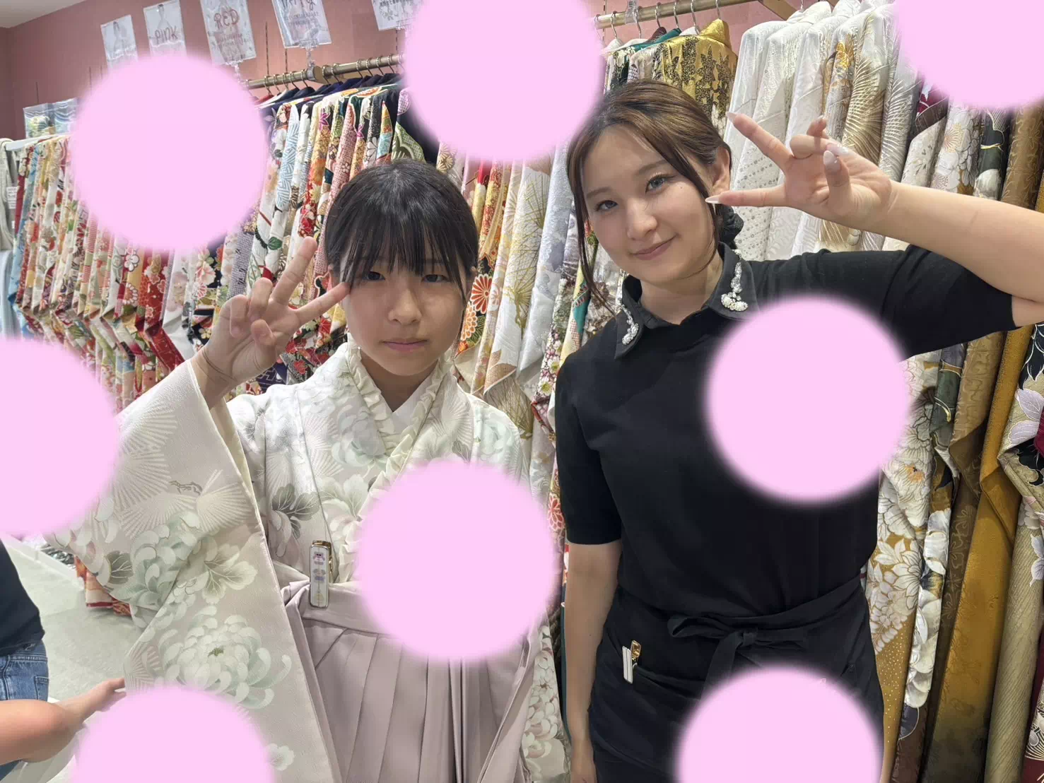 TAKAZEN姫路店　姫路市　成人式　卒業式　袴　振袖　イマドキ振袖　キラキラ　ヘップバーン　　白　金