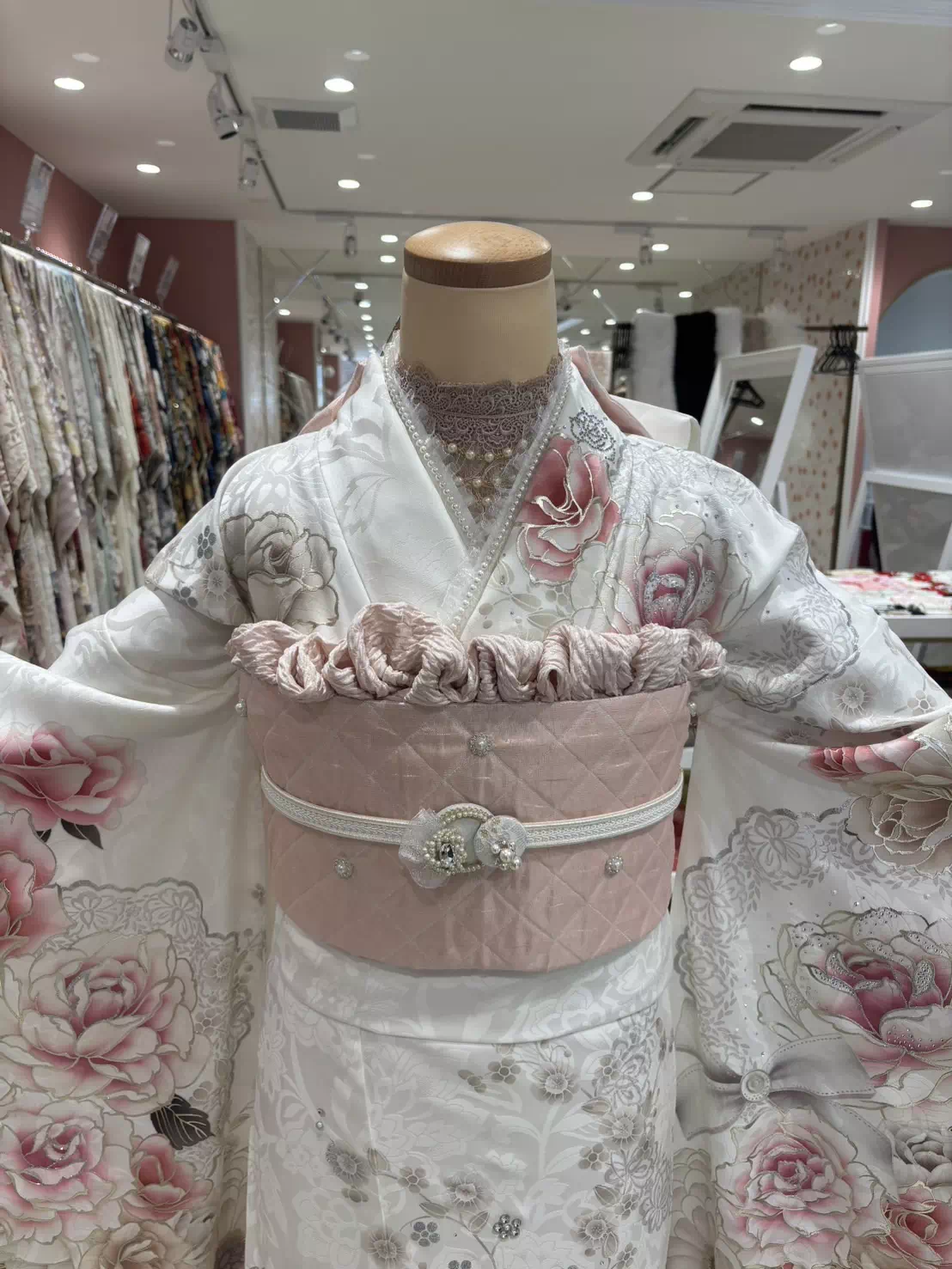 TAKAZEN姫路店　加古川市　高砂市　人気振袖　振袖レンタル　姫路市　成人式　卒業式　袴　振袖　イマドキ振袖　香音　