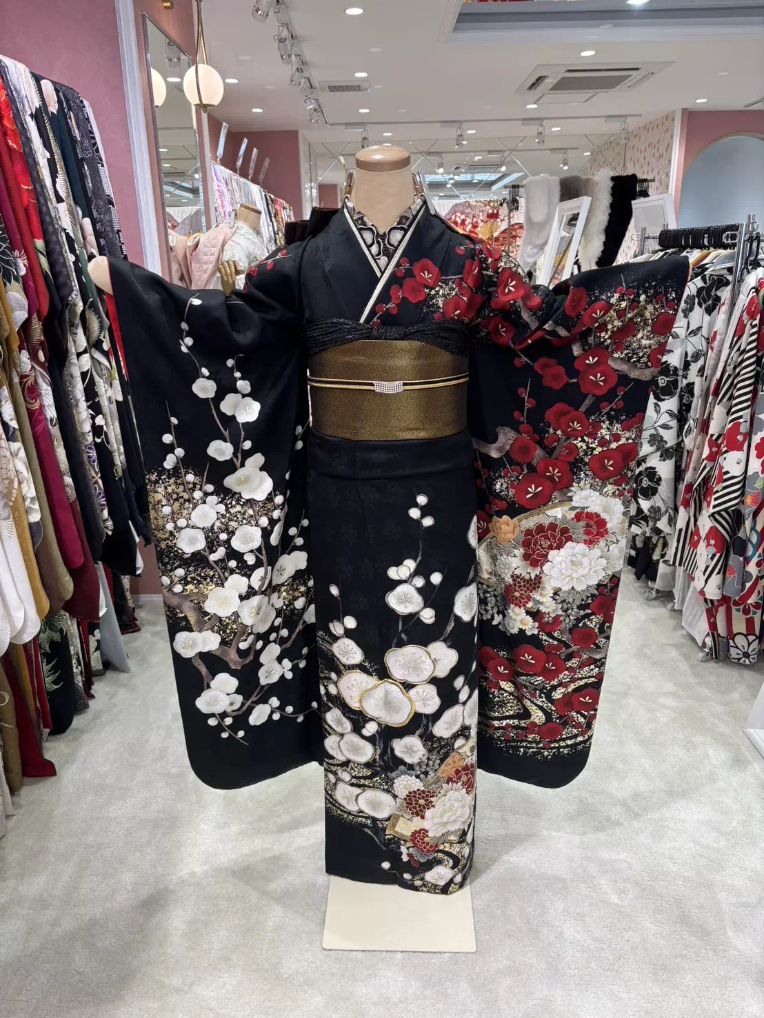 TAKAZEN姫路店　加古川市　高砂市　人気振袖　振袖レンタル　姫路市　成人式　卒業式　袴　振袖　イマドキ振袖　香音　