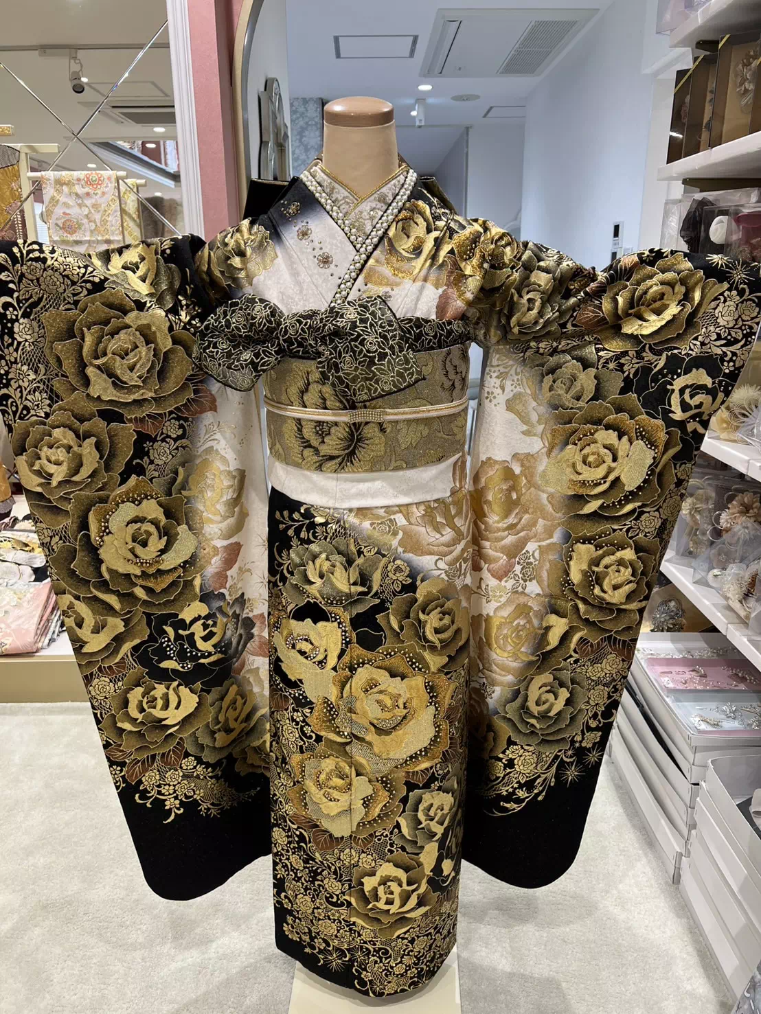 TAKAZEN姫路店　加古川市　高砂市　人気振袖　振袖レンタル　姫路市　成人式　卒業式　袴　振袖　イマドキ振袖　香音　