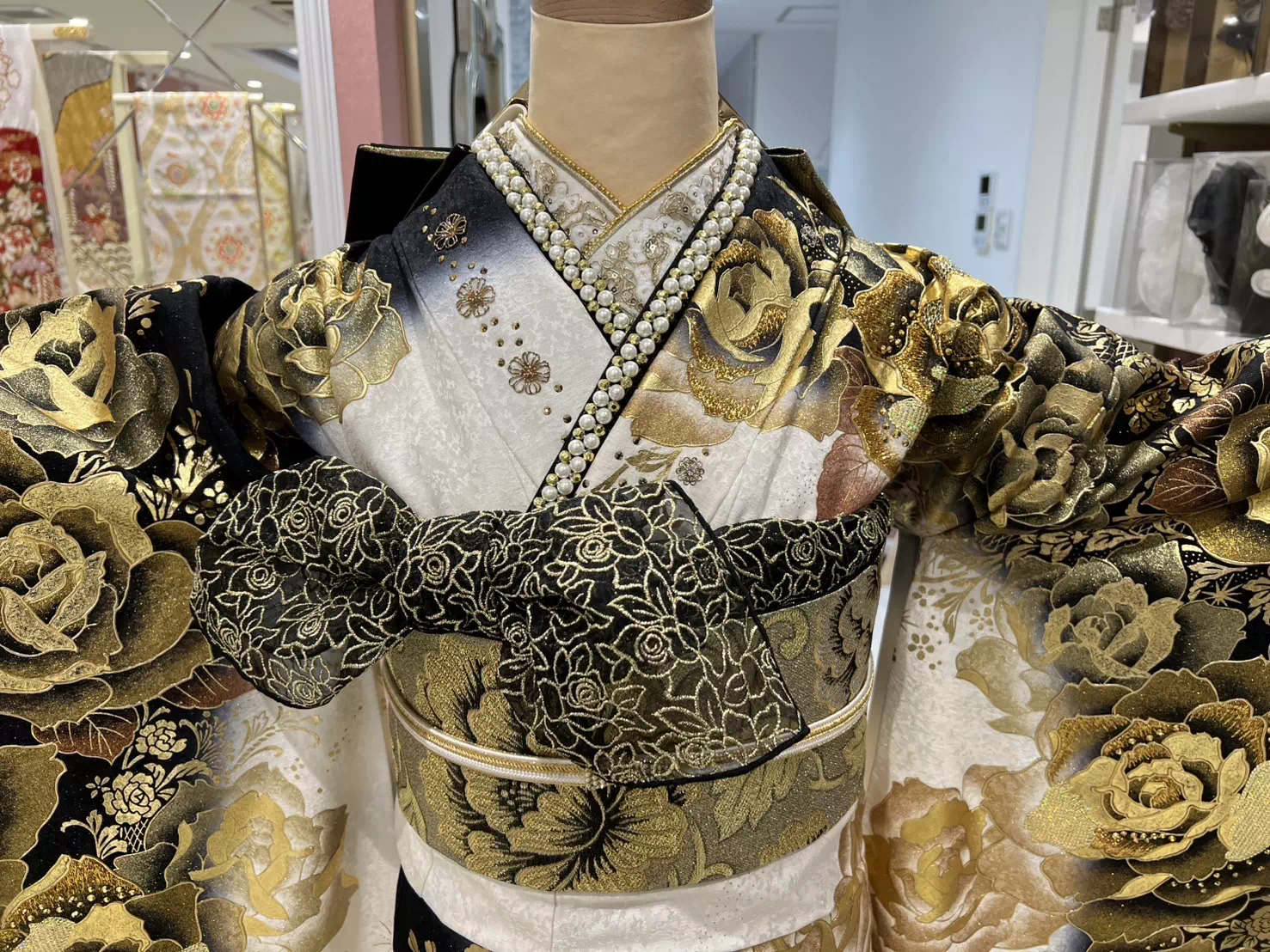 TAKAZEN姫路店　加古川市　高砂市　人気振袖　振袖レンタル　姫路市　成人式　卒業式　袴　振袖　イマドキ振袖　香音　
