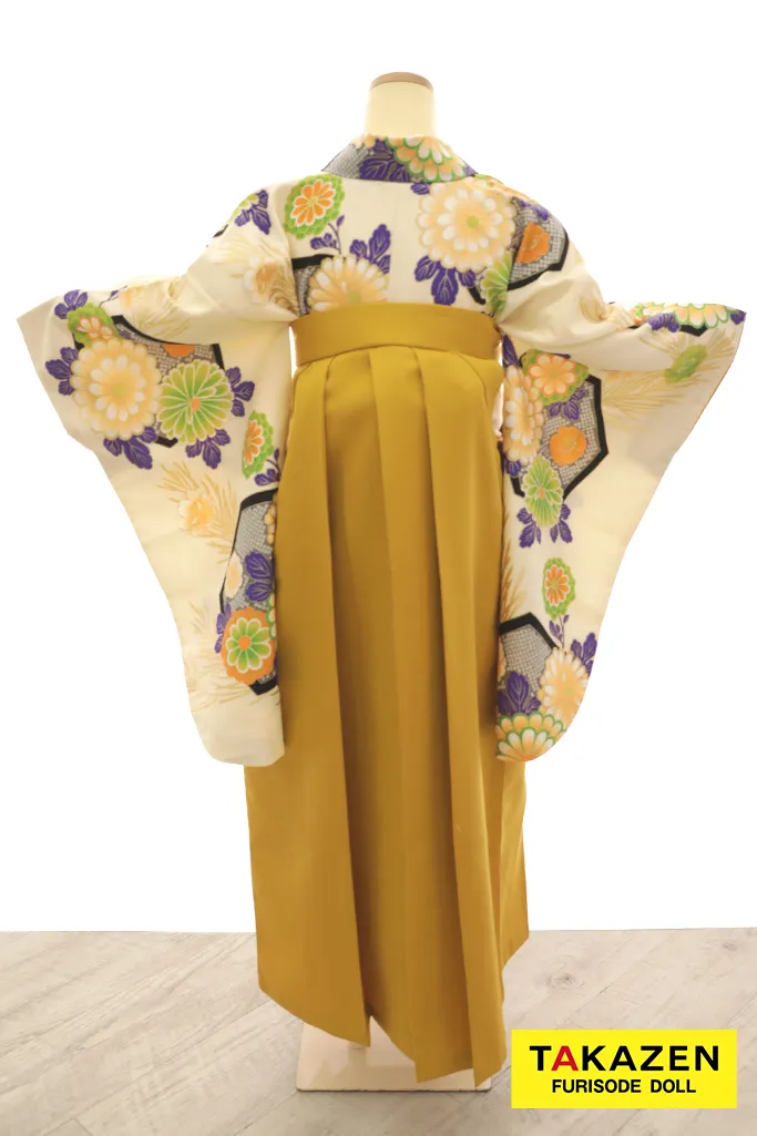 TAKAZENのレンタル袴 安い　正統派古典袴　クリーム　古典柄/亀甲柄　清楚　きれいめ【通販可】Y23