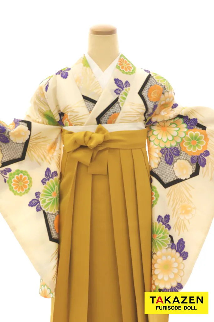 TAKAZENのレンタル袴 安い　正統派古典袴　クリーム　古典柄/亀甲柄　清楚　きれいめ【通販可】Y23