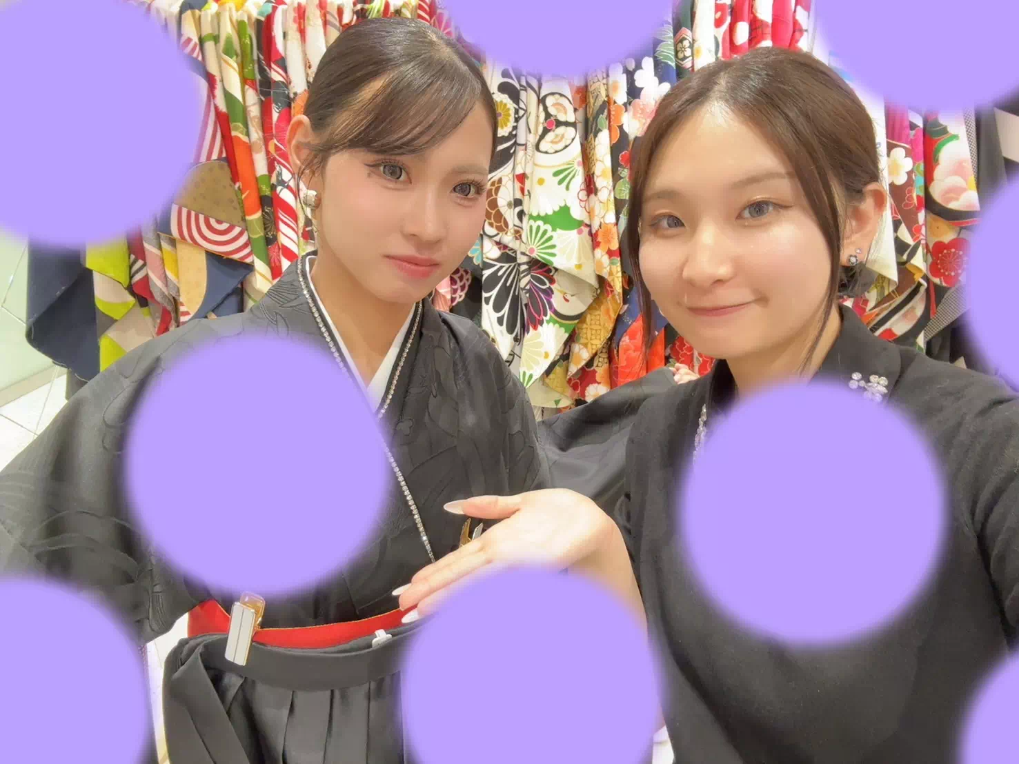 TAKAZEN姫路店　姫路市　　卒業式　袴　モノトーン　黒色　キラキラ