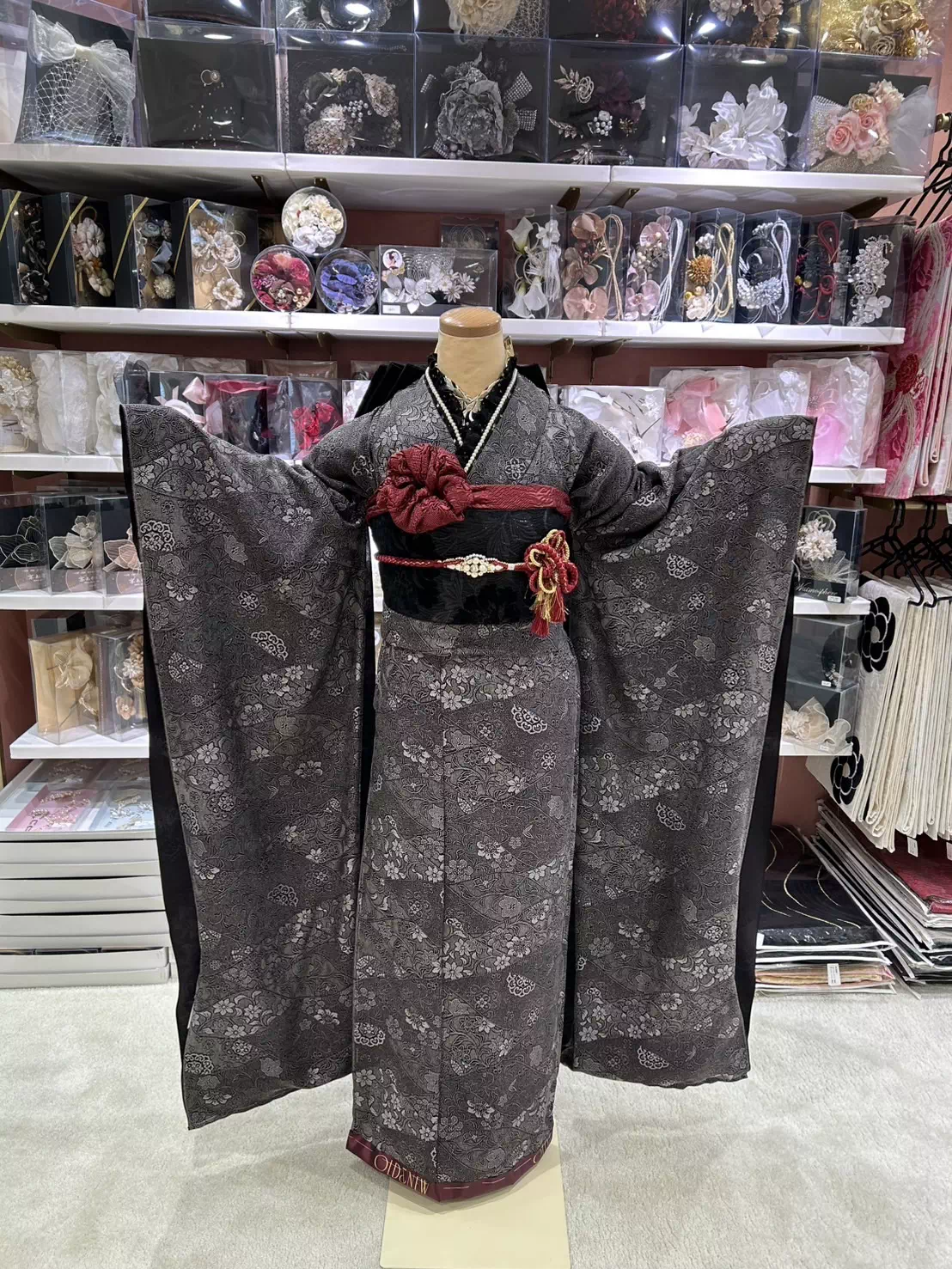TAKAZEN姫路店　加古川市　高砂市　人気振袖　振袖レンタル　姫路市　成人式　卒業式　袴　振袖　イマドキ振袖　香音　