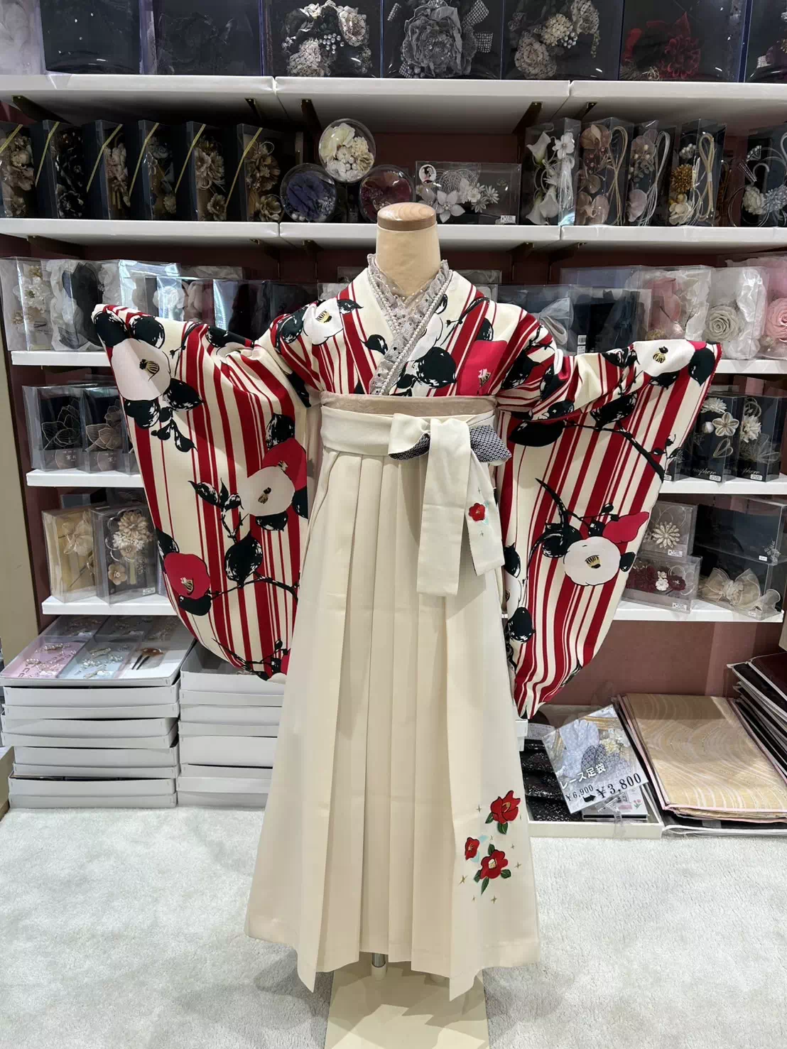 TAKAZEN姫路店　加古川市　高砂市　人気振袖　振袖レンタル　姫路市　成人式　卒業式　袴　振袖　イマドキ振袖　イマドキ袴　古典　レトロ