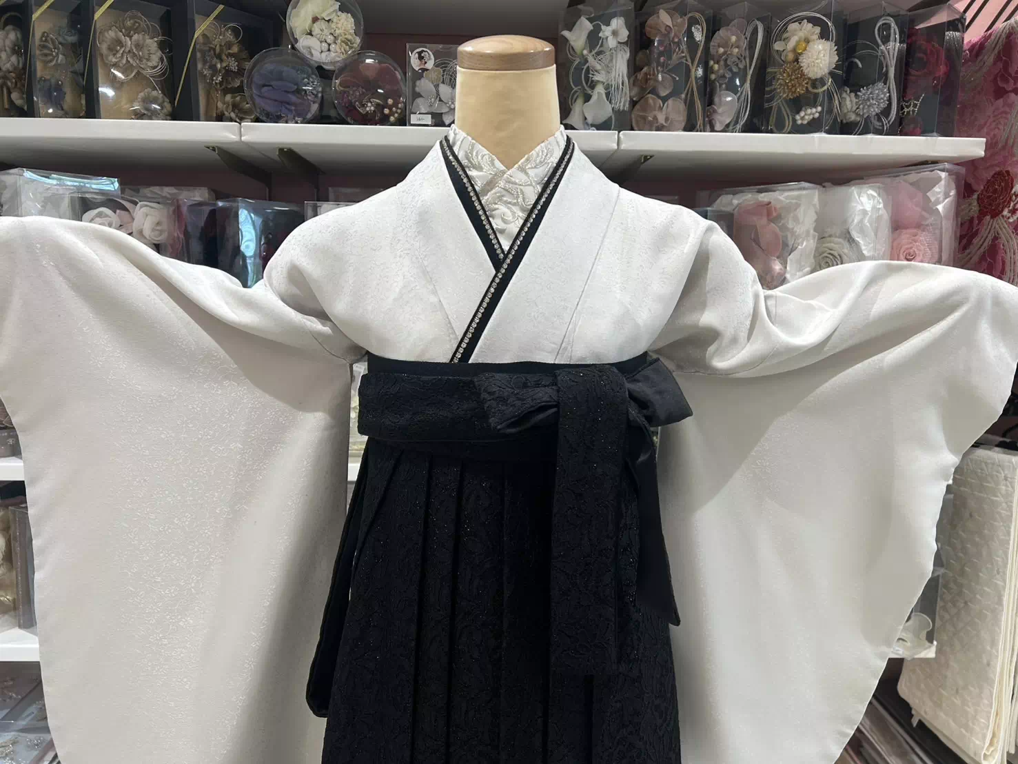 TAKAZEN姫路店　姫路市　成人式　卒業式　袴　振袖　イマドキ振袖　キラキラ　シンプル