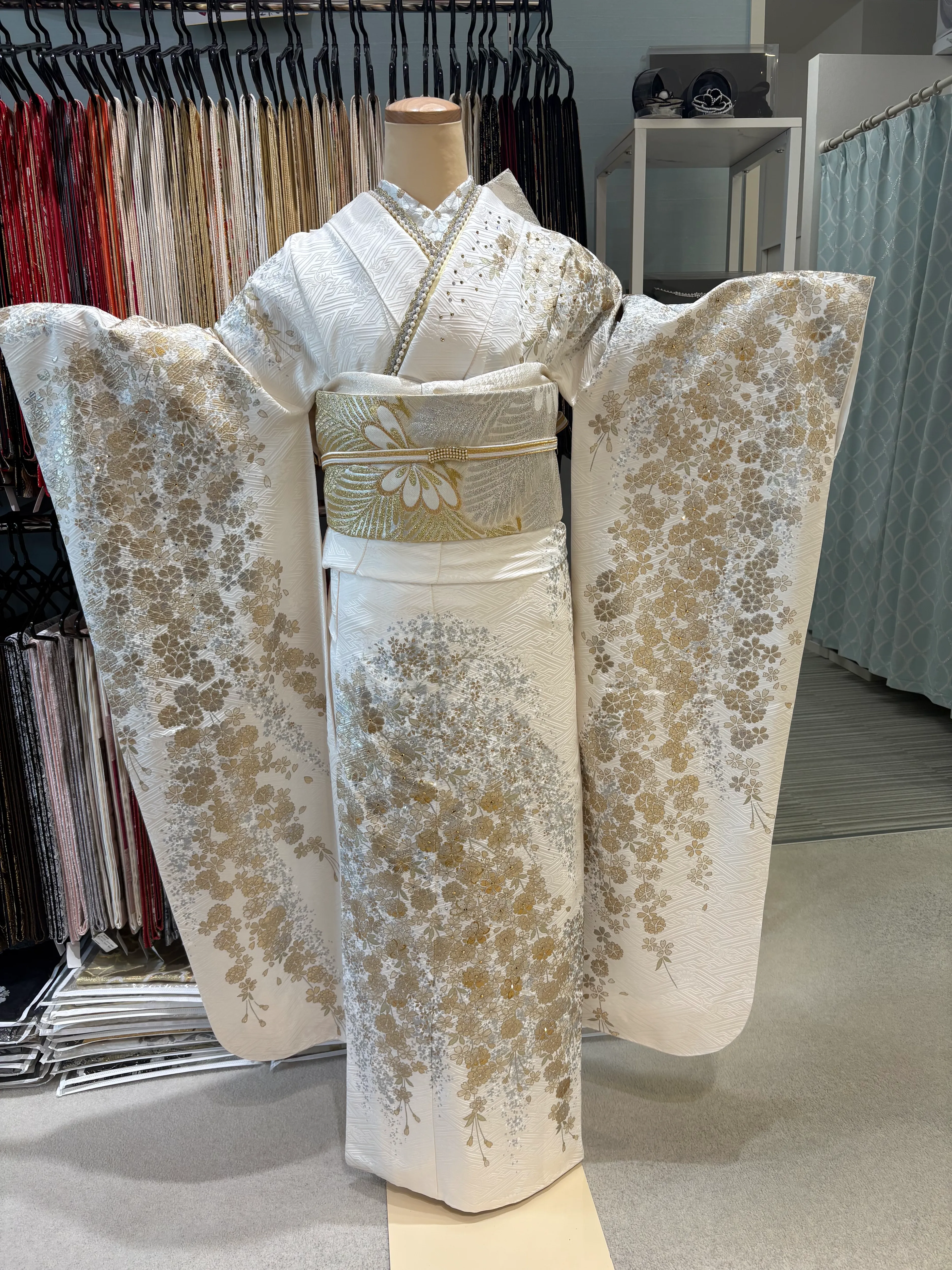 TAKAZEN　タカゼン　振袖　レンタル　プレミアム古典　白金