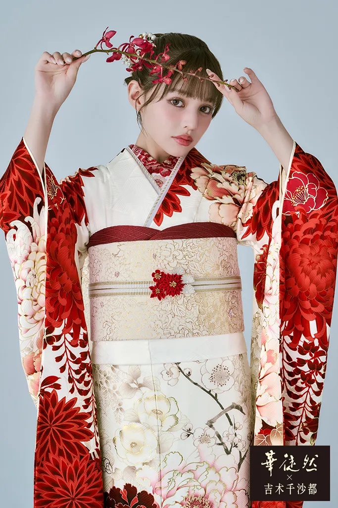 TAKAZENのレンタル振袖 華徒然×吉木千沙都ブランド振袖　白地/赤　古典柄　人気　豪華　華やか　きれいめ　大柄【通販可】K1261