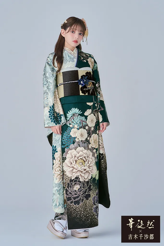 TAKAZENのレンタル振袖 華徒然×吉木千沙都ブランド振袖　緑/エメラルドグリーン　牡丹柄/古典柄　大柄　大人っぽい　豪華　清楚【通販可】K1268