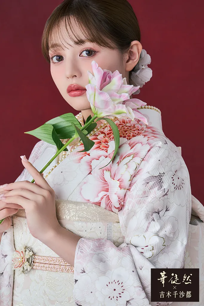 TAKAZENのレンタル振袖 TAKAZENオリジナル配色　華徒然×吉木千沙都ブランド振袖　白地/ピンク　かわいらしい　はんなり　上品　人と被らない【通販可】K1272