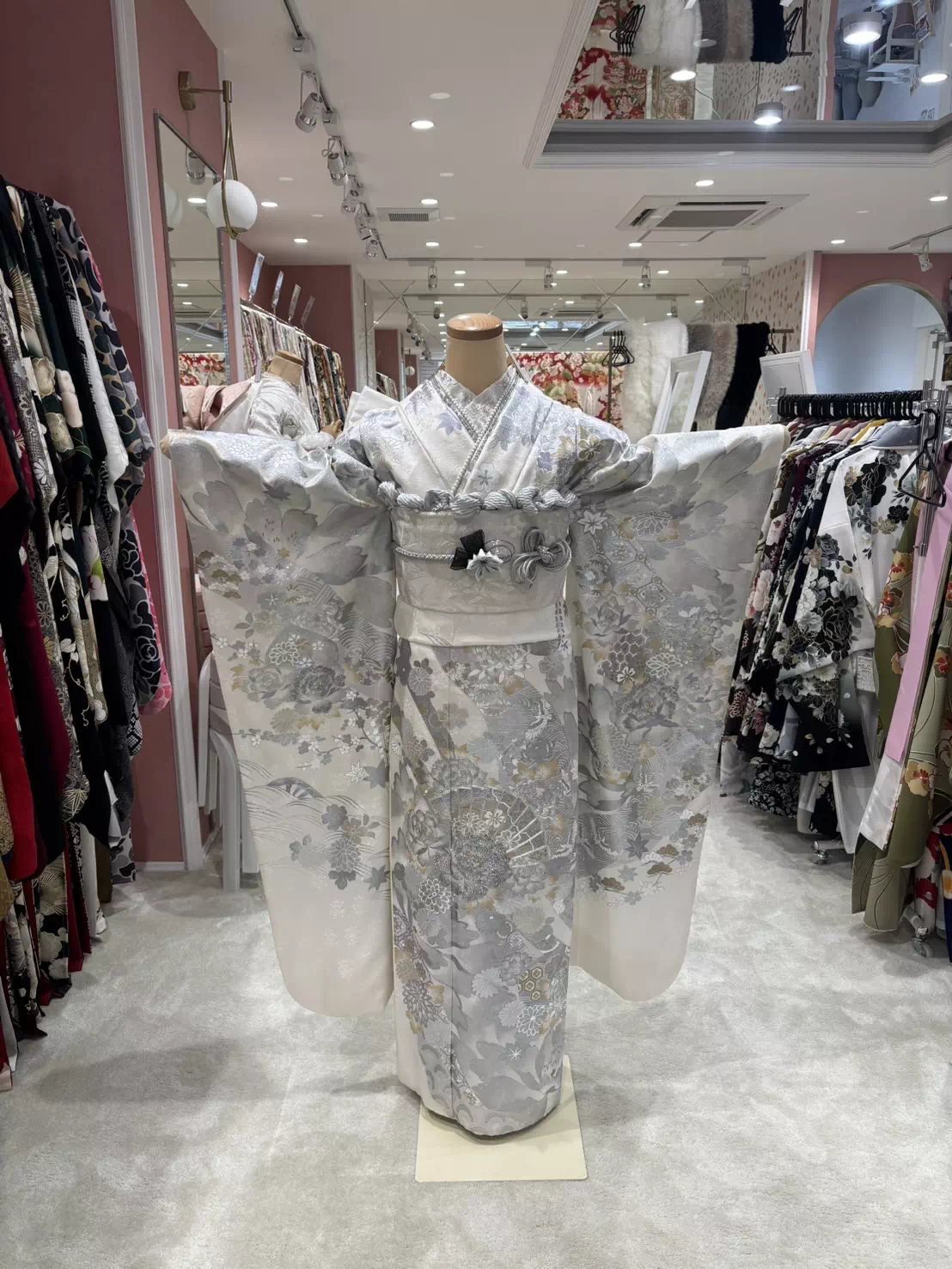 TAKAZEN姫路店　姫路市　卒業式　粋古典　シルバー　シンプル