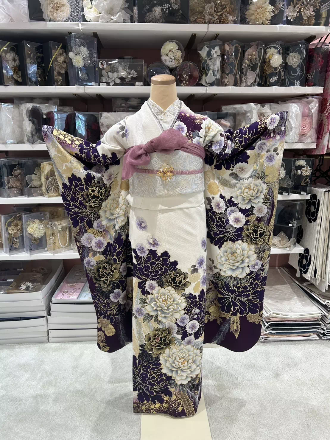 TAKAZEN姫路店　姫路市　成人式　卒業式　袴　振袖　イマドキ振袖　キラキラ モード　ギャル　派手　紫　姫路