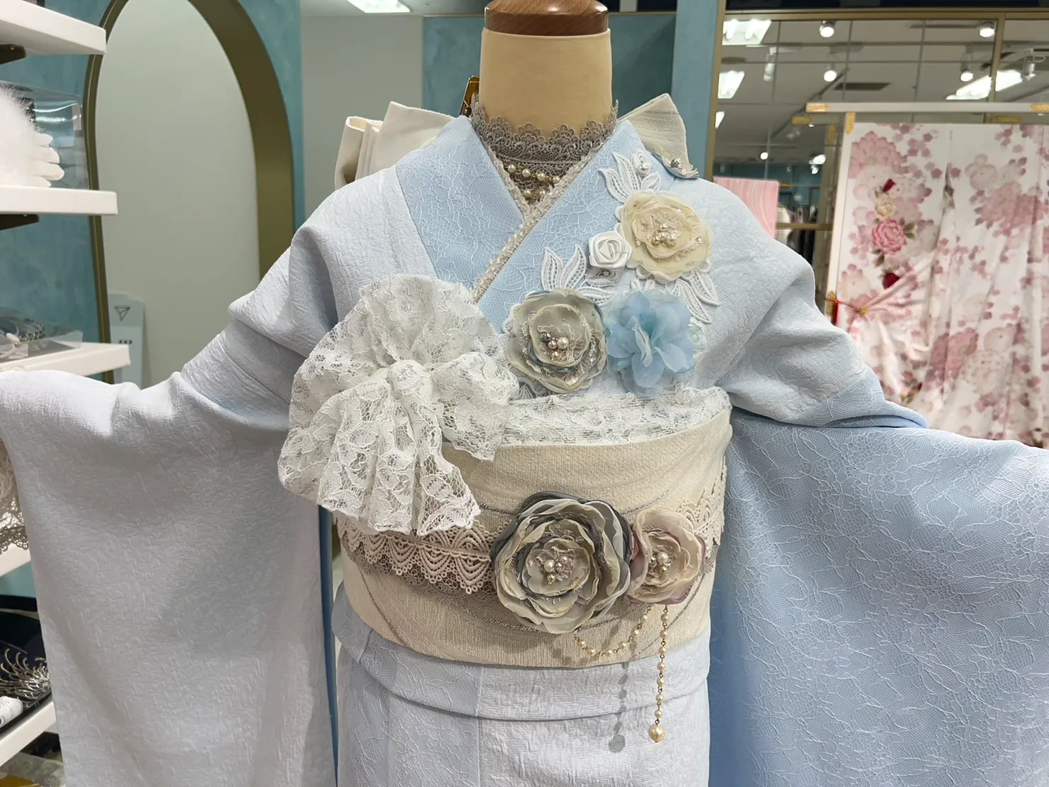 振袖レンタル　成人式　なんば　心斎橋　大阪　人気　水色　お花　シンプル　被らない