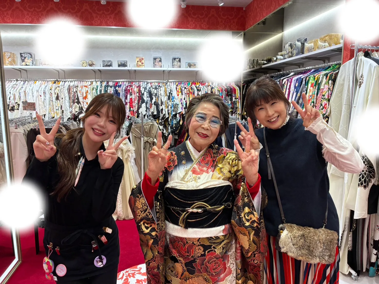 イベント　パーティ　お出かけプラン　モード　キラキラ　赤色　バラ
