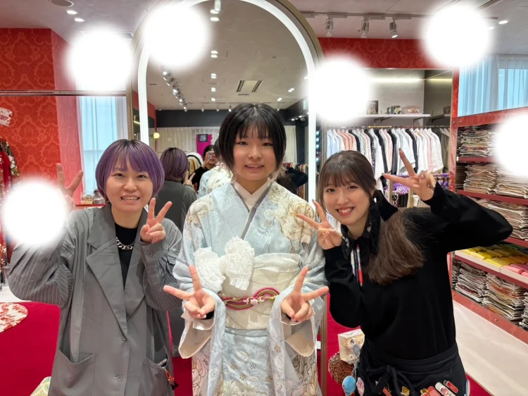 【TAKAZEN大阪梅田本店】♡30日 水色のキラキラコスメカラーお振袖姫ちゃん♡