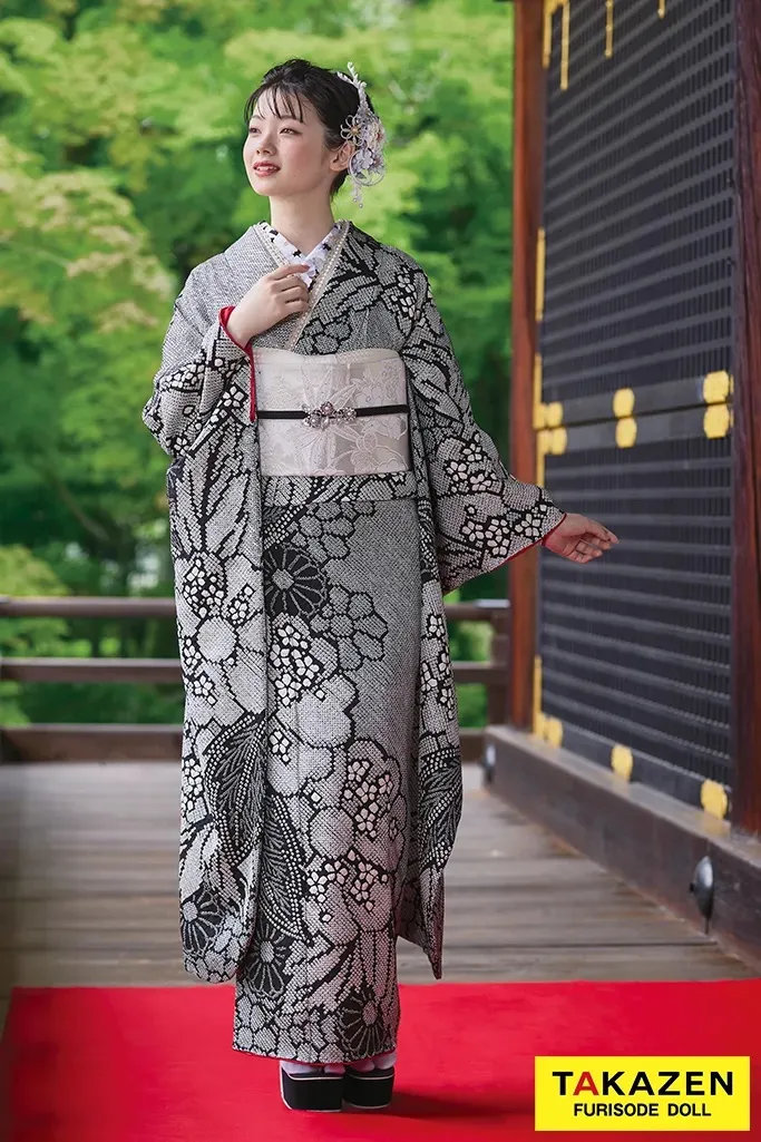 成人式　卒業式　TAKAZEN 袴レンタル