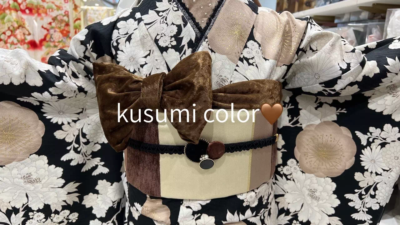 【TAKAZEN姫路店】♡3日　成人式の方必見！くすみカラーのレトロっぽくてかわいいお振袖のご紹介です♡