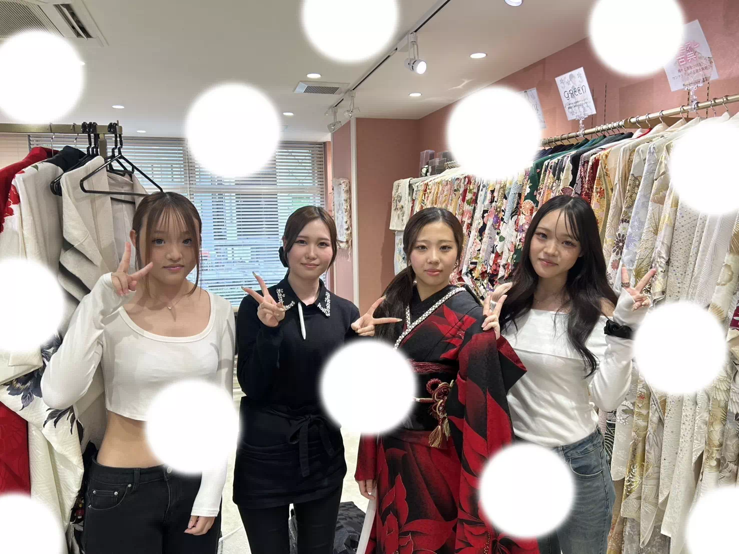 TAKAZEN姫路店　姫路市　成人式　卒業式　袴　振袖　イマドキ振袖　赤黒　モード　カッコイイ　シンプル振袖