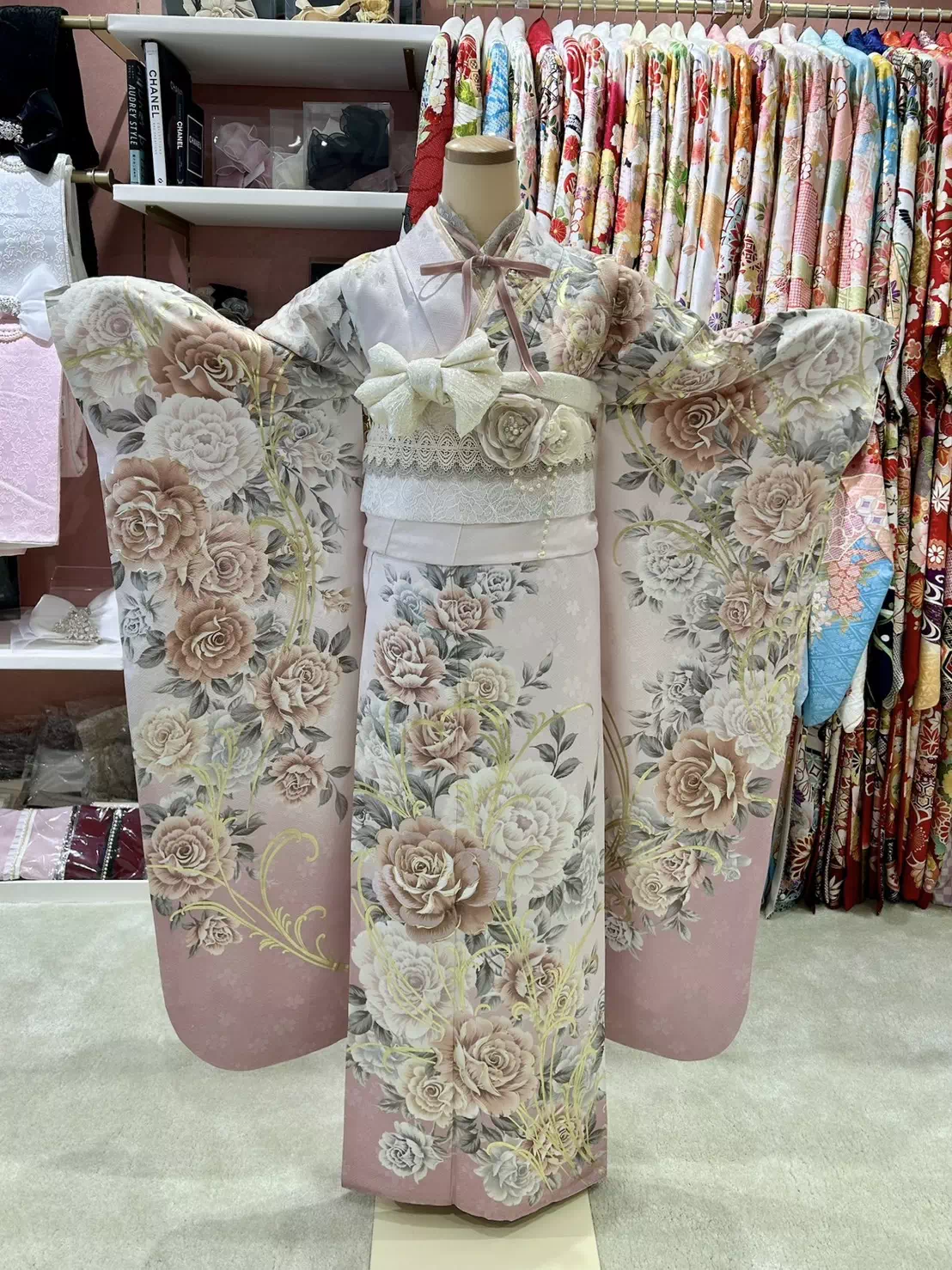 TAKAZEN姫路店　加古川市　高砂市　人気振袖　振袖レンタル　姫路市　袴レンタル　卒業式　イマドキ　おしゃれ　大人っぽい　リボン振袖